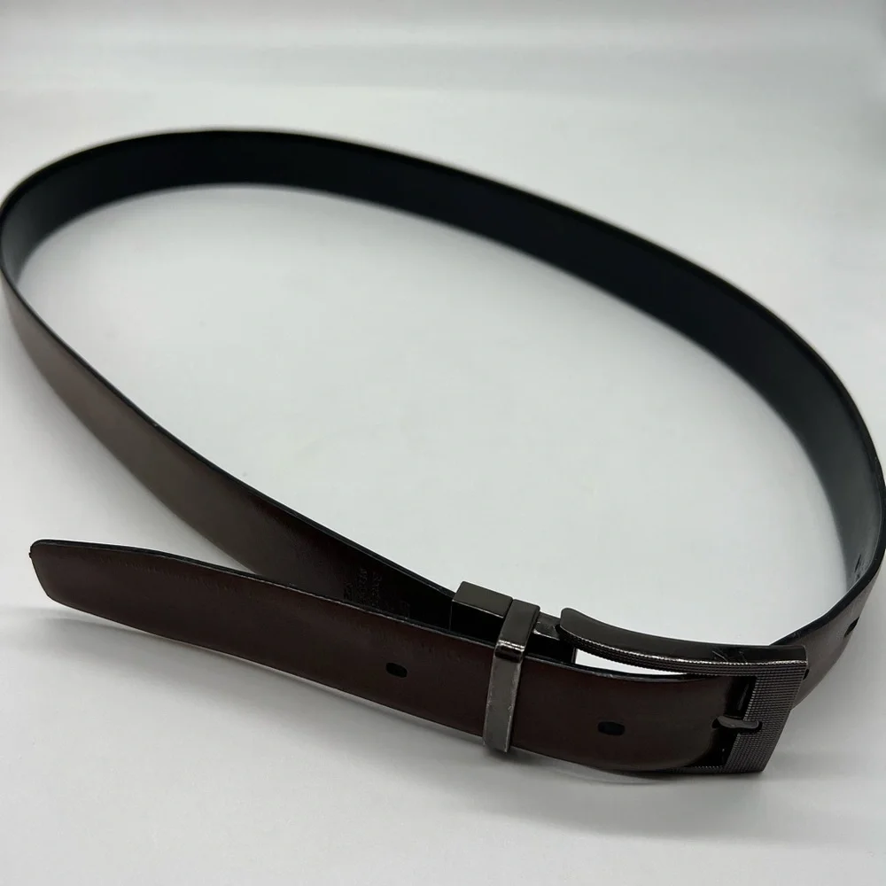 Perry Ellis leather brown men’s large belt